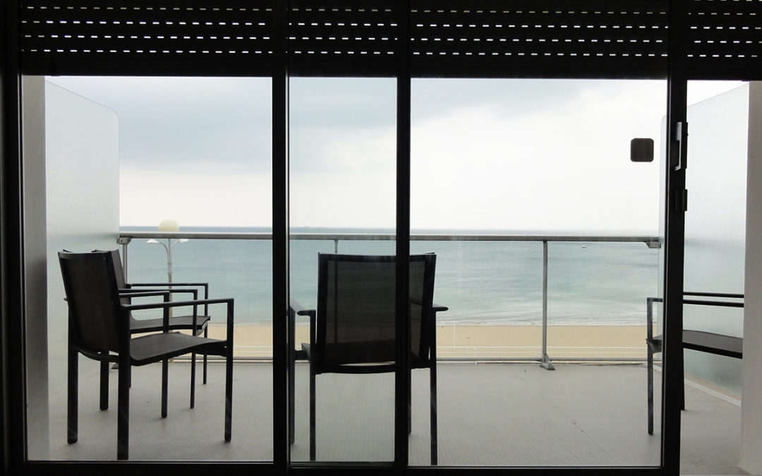 Rénovation d’un appartement face à la mer / La Baule – 44