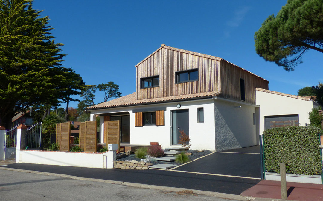 Rénovation intégrale, Extension et surélévation ossature bois / Pornic – 44